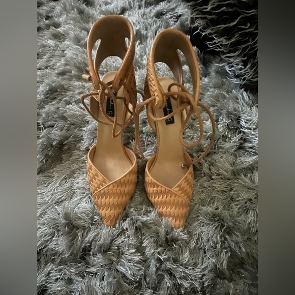 Alejandra G. Bradshaw size 37 Tan color - Picture 3 of 4